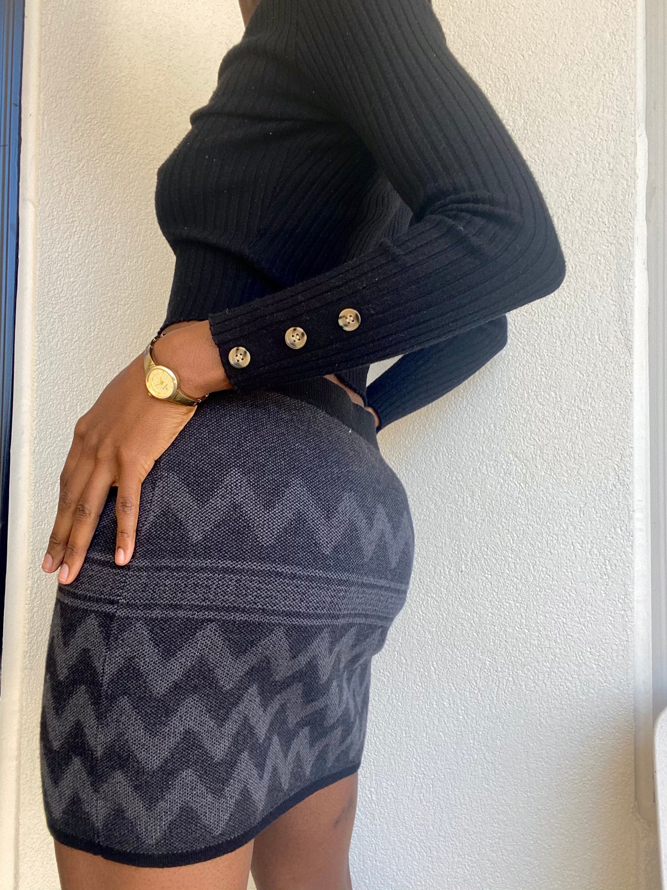 Black & Grey Knit Patterned Mini Skirt